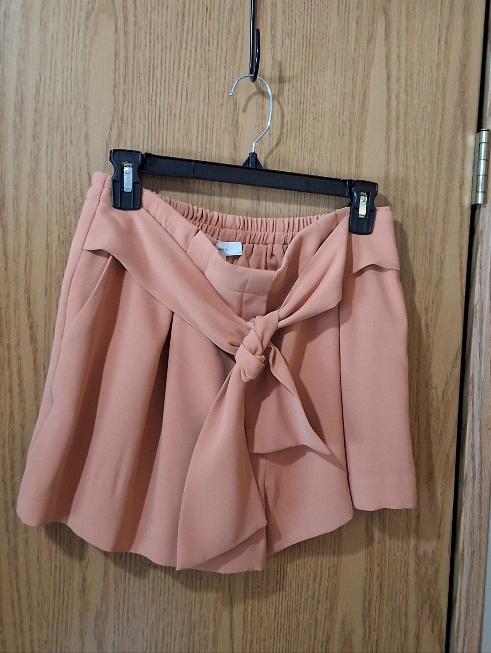 Dillard's Contemporary Pleated Shorts NWT